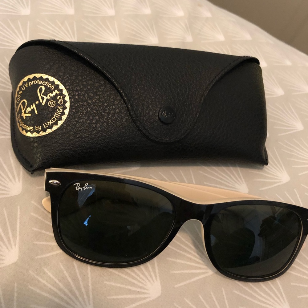 Black Ray Ban Glasses